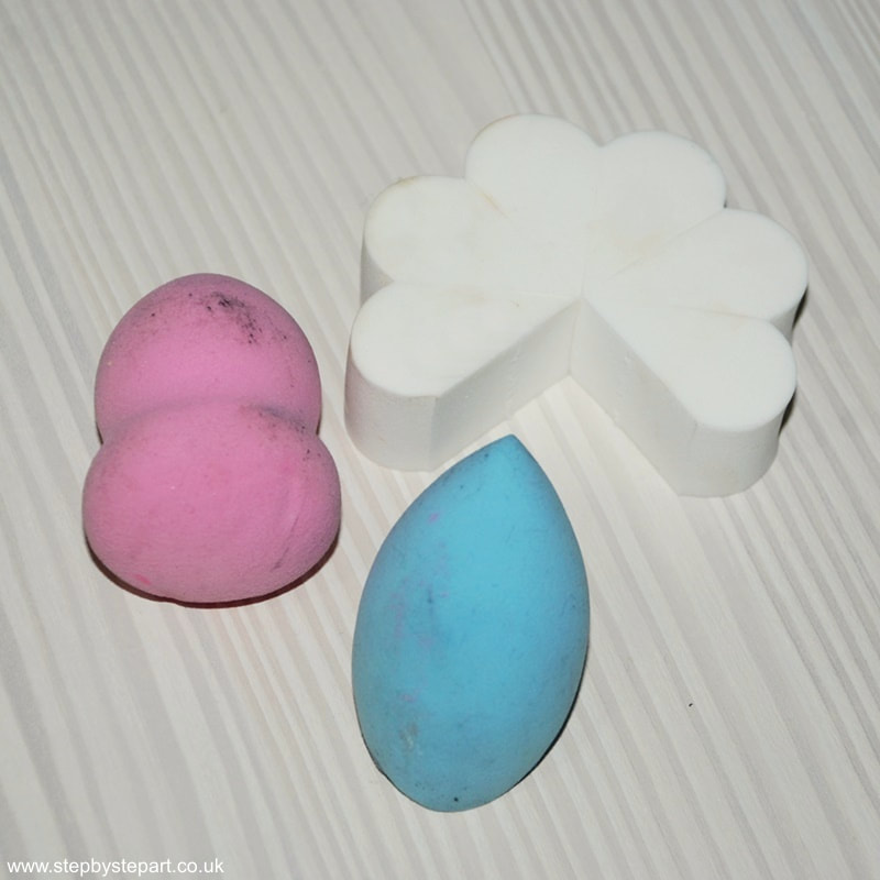 Make-up Sponges for blending soft pastels 
